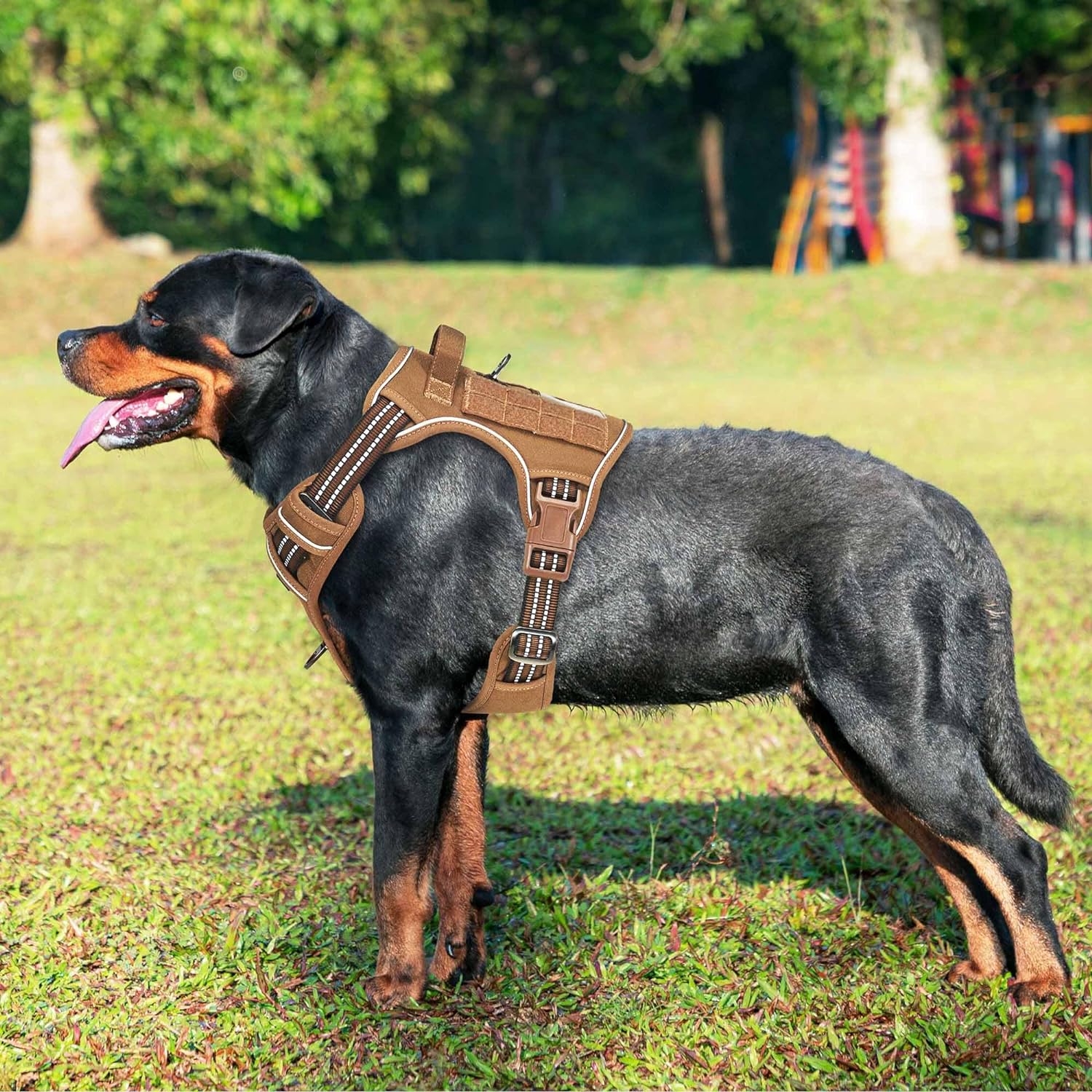 Haapaw Arnés táctico resistente para perros grandes, arnés ajustable para mascotas, reflectante, de fácil control, arnés para perros de trabajo, grande, marrón